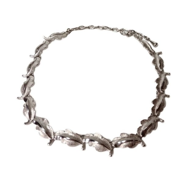 Karu Arke Jewelry Vintage Signed Karu Arke Brushed Silvertone Leaf